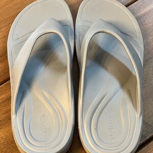 Aetrex Women's Orthotic Maui Flip Flop‎ Sandals Gray